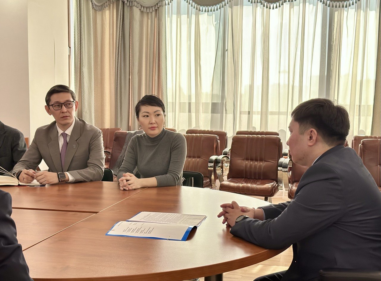 Бюро басшысы «Qaz.AI» қауымдастығының өкілдерімен кездесті
