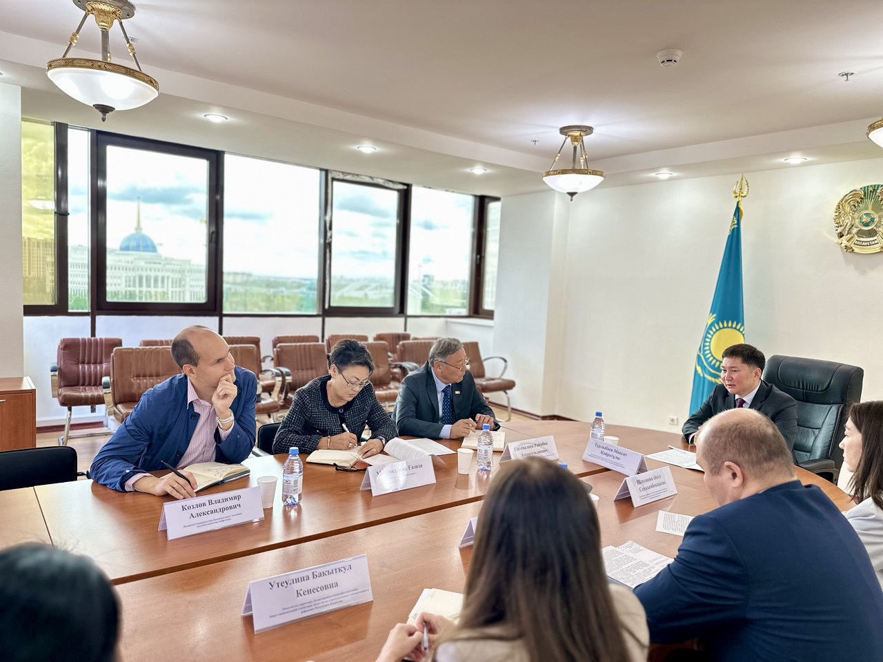 Бюро мамандары халық санының эксперименттік есептеу мәселесін талқылады