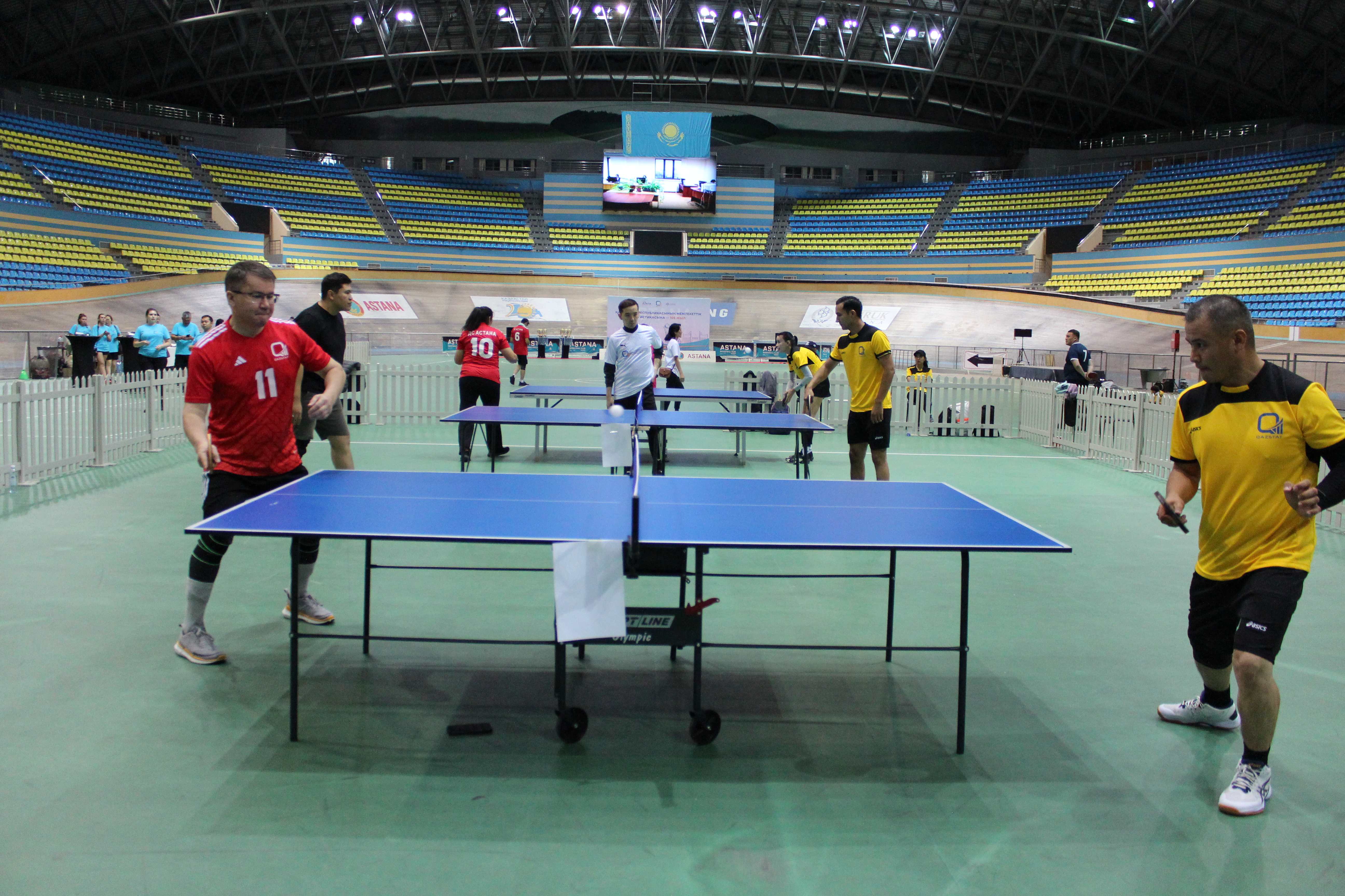 Порно актриса Роберта Джемманың суреттері