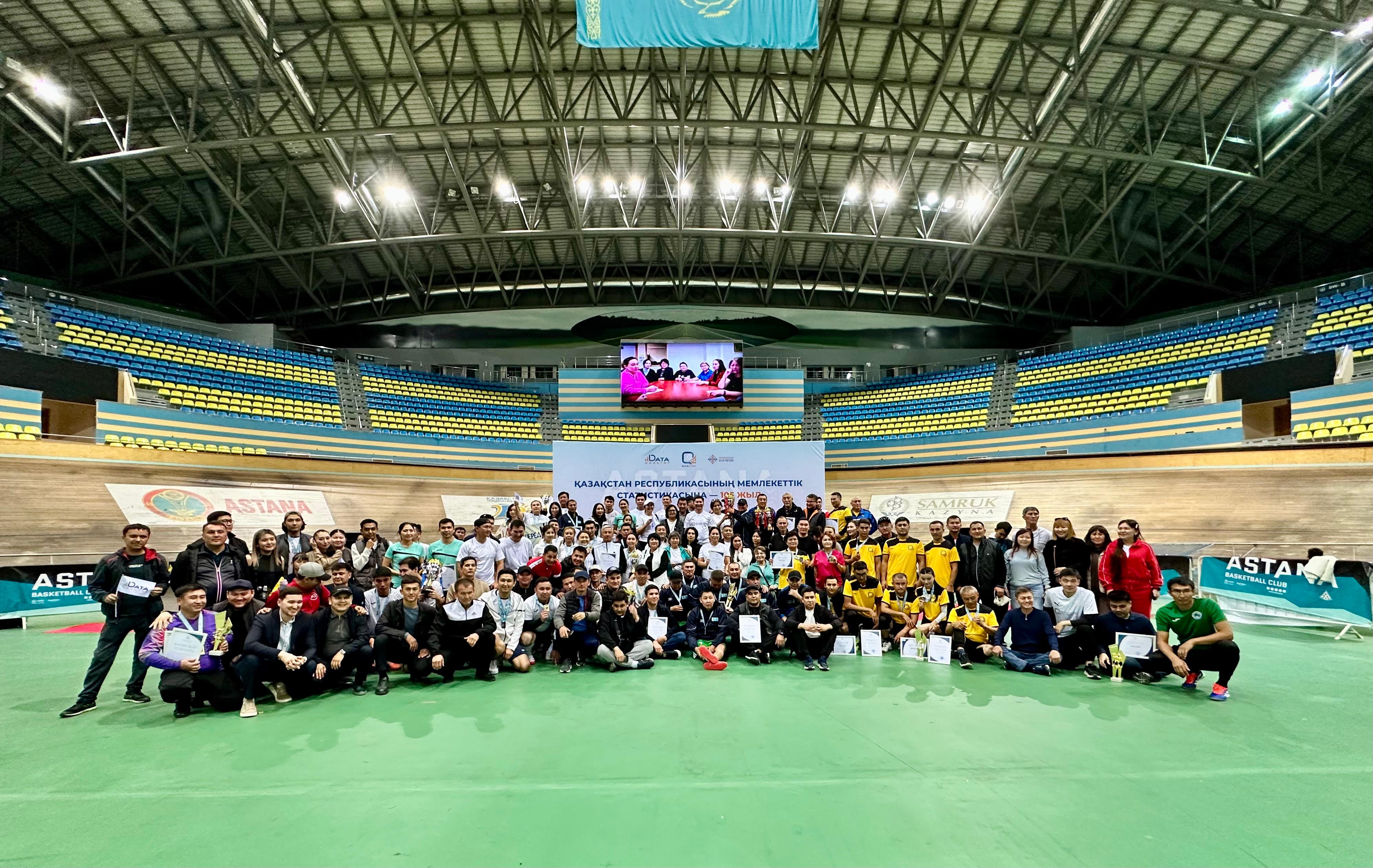 Сүйкімді ресейлік студентпен жыныстық қатынас Сүйкімді ресейлік студентпен жыныстық қатынас