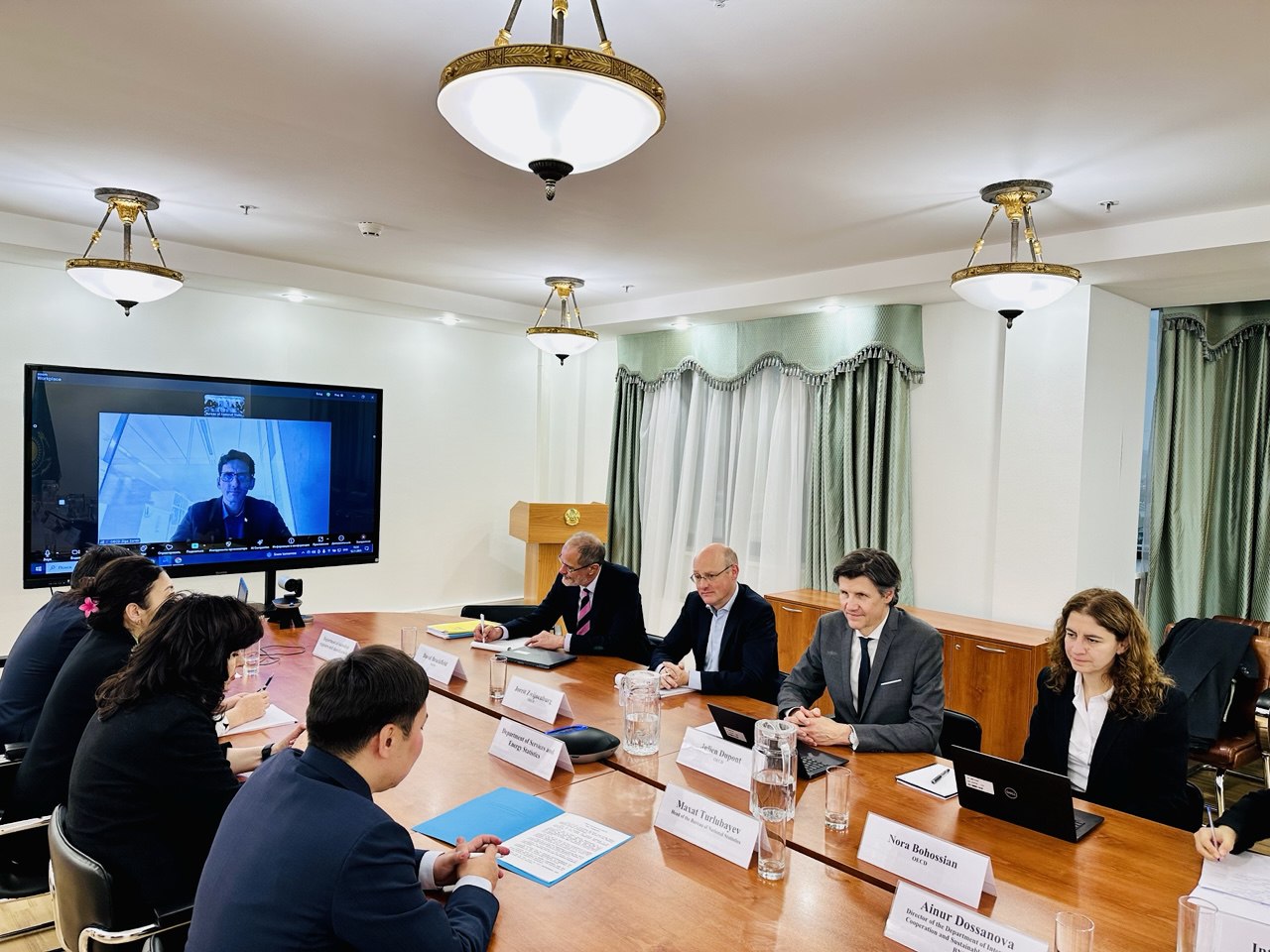 ЭЫДҰ сарапшылары Қазақстанның статистиканы жетілдіру бағытындағы ілгерілеуін жоғары бағалады